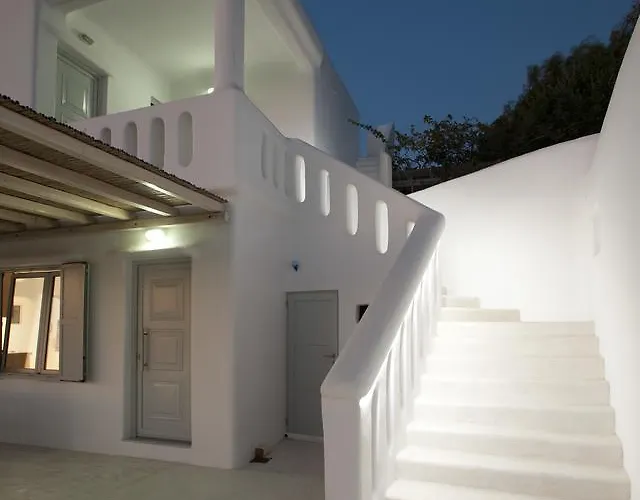 Varnali Small Boutique 2*