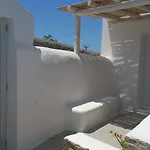 Varnali Small Boutique Mykonos Town
