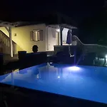 Casa de hóspedes Varnali Small Boutique 2*