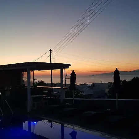 Varnali Small Boutique 2*