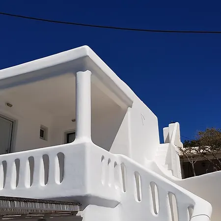 Varnali Small Boutique Mykonos Town